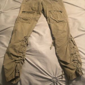 Women’s vintage guess cargo pants